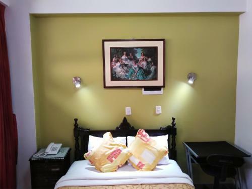 Hotel Plaza Bolognesi