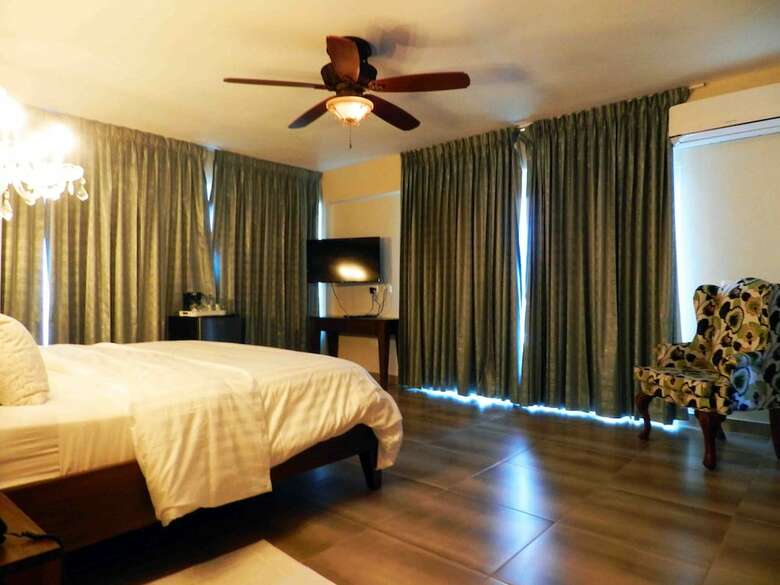 Mon Hotel Boutique