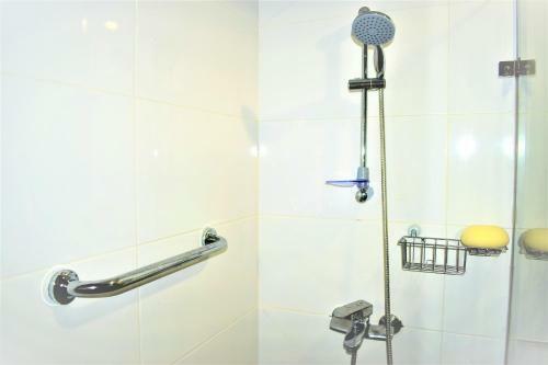 City Center Full Service Luxury Apartment ?????