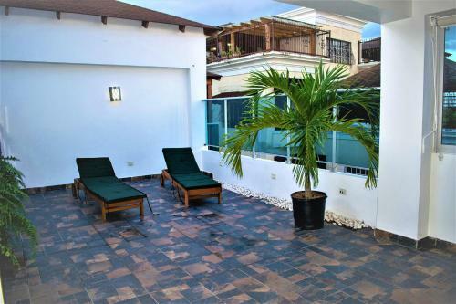 City Center Full Service Luxury Apartment ?????
