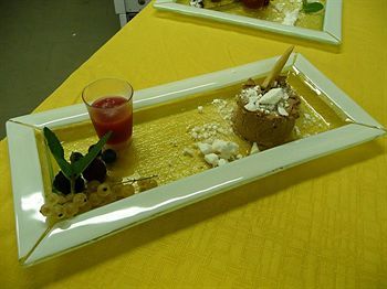 Cascina Marisa Hotel