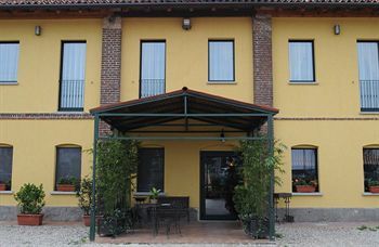 Cascina Marisa Hotel