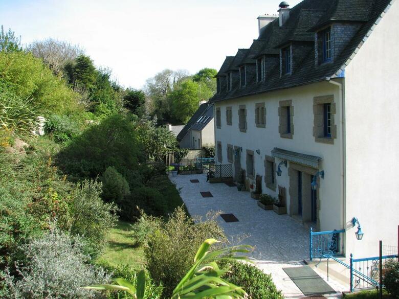 Hotel De La Corniche