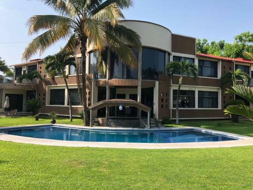 Villa Hermosa Y Amplia Casa En Xochitepec