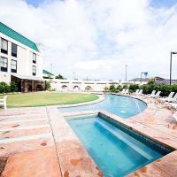 Hotel Baymont Inn & Suites Alexandria