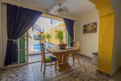 Mayan Sun - Bed And Breakfast