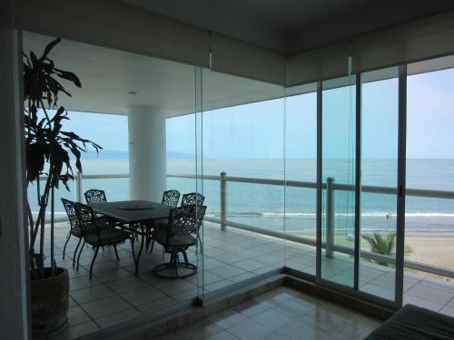 Apartamento Condo With Ocean View