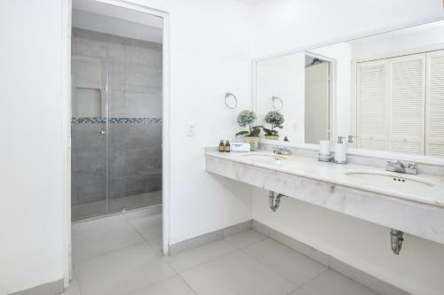 Apartamento Xaman Ha By Rentals Your Way