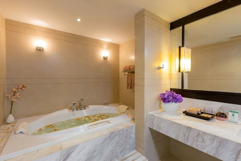 Hotel Sawaddi Patong Resort (deluxe)