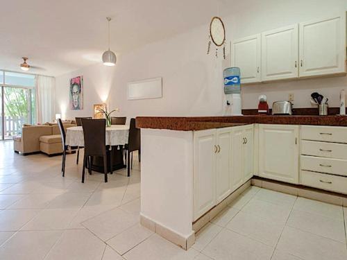 Apartamento Los Suenos Cute Depa Marina View 4 Guests