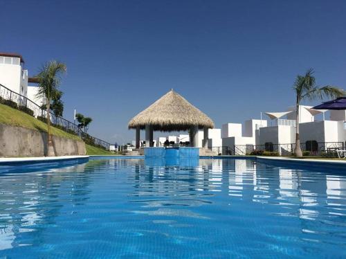 Casa Del Lago, Teques