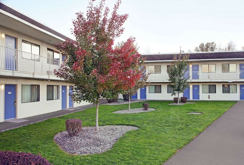 Hotel Motel 6 Portland East