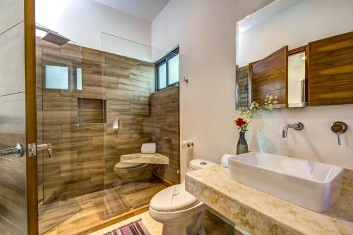 Lunata Apartment 102