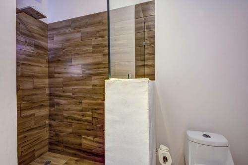 Lunata Apartment 102