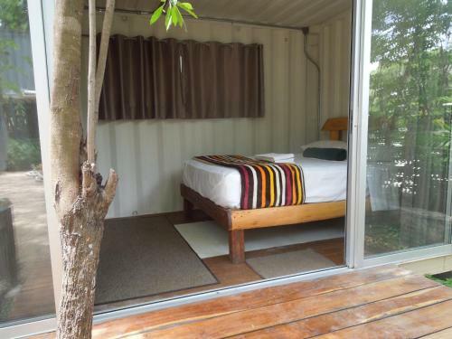Containme Eco Chic Hotel