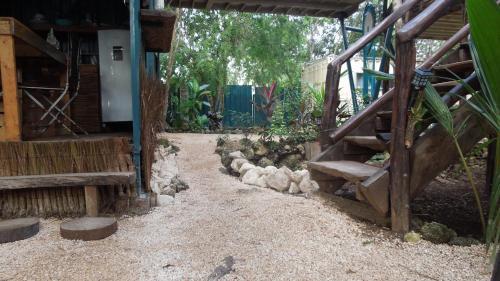 Containme Eco Chic Hotel