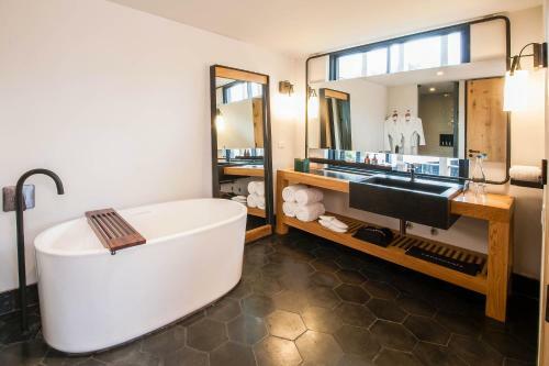 Hotel Cinco Rodavento