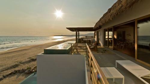 Hotel Marea Beachfront Villas