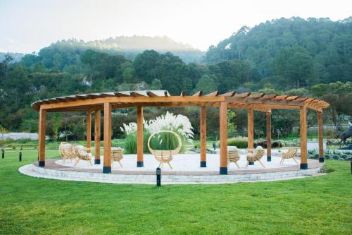 Lodge Totem Caba�as