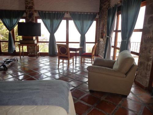 B&B Balcones