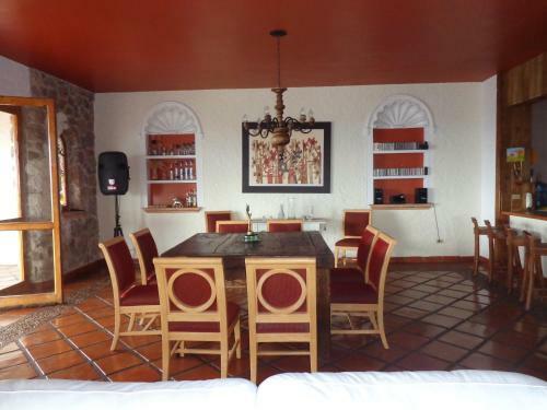 B&B Balcones