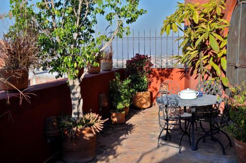 Casa De La Cuesta B&B