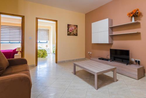 Two Bedroom Apartment Prime Location