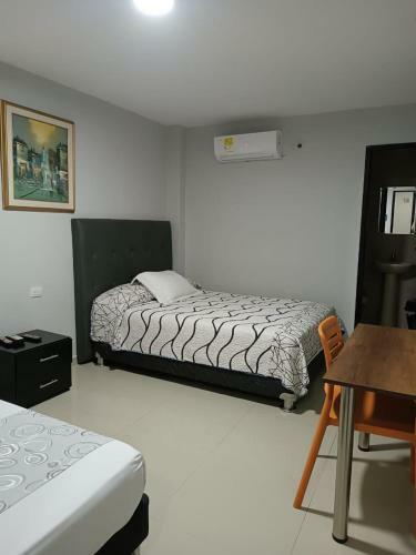 Hotel Prado 53