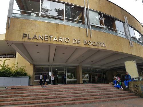 Aparta-estudio Tipo Loft Centro Ineternacional Bogota-colombia