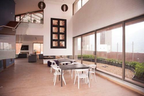 Aparta-estudio Tipo Loft Centro Ineternacional Bogota-colombia