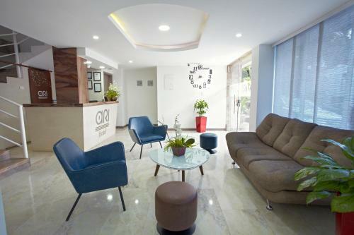 Ari Hotel