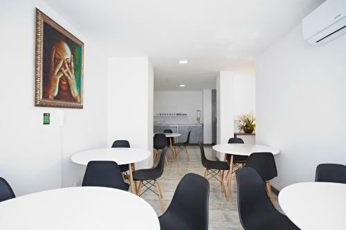 Ari Hotel