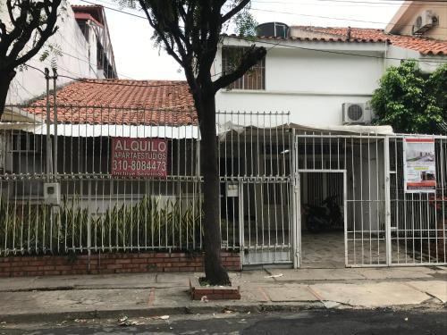 Hostal Apartaestudios "barrio Popular&quinta Oriental"