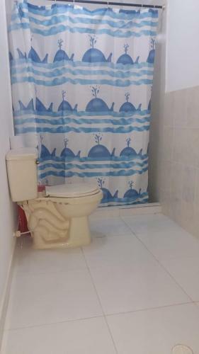 Hostal Emeraua Hospedaje