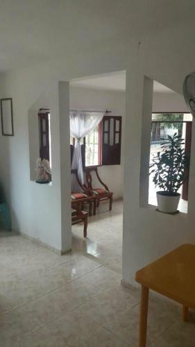 Hostal Emeraua Hospedaje