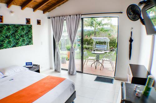 Hotel Santa Maria De Las Aguas Pe�ol