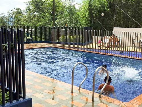 Comfortable Apartment With Private Parking, Pool, Good Ubication..