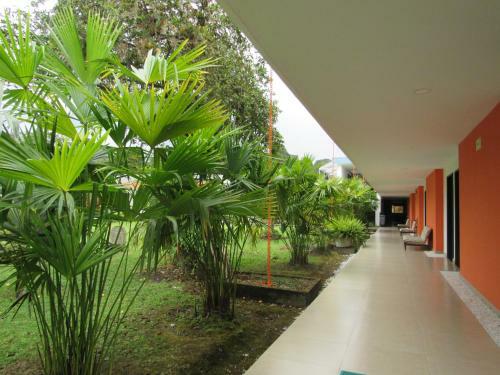 Hotel Yalconia