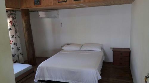 Hostal Timonel Company Hotel