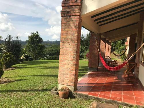Lodge Mountain Getaway Near Bogota