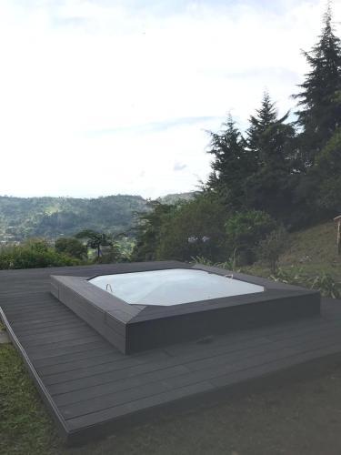 Lodge Mountain Getaway Near Bogota