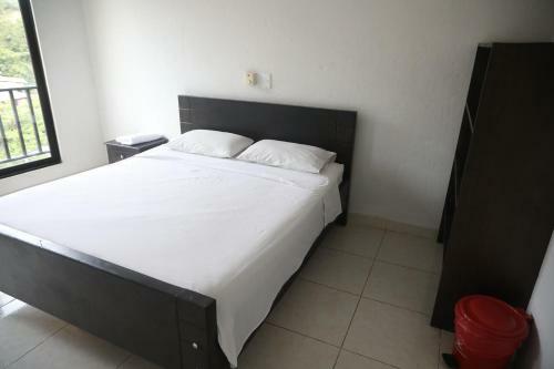 Hostal Hospedaje Aquel Almendro