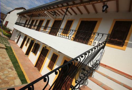 Hotel Santa Barbara Colonial - Santa Fe De Antioquia