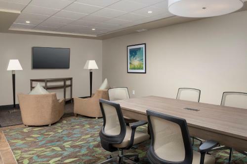 Hotel Candlewood Suites Alexandria West