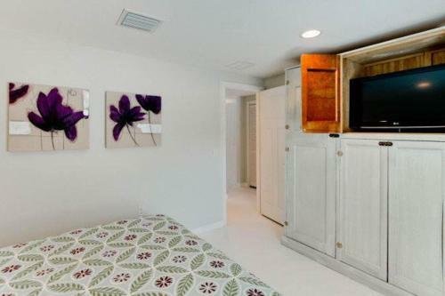 Sugar Plum Hideaway