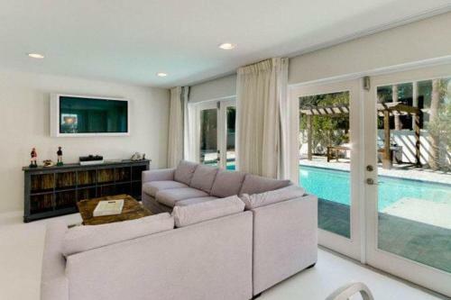 Sugar Plum Hideaway