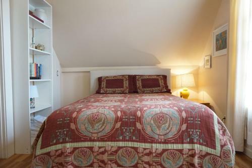 Downtown 1 Bdrm Loft In Arcata - Walk To Everything! Sauna & Bicycles