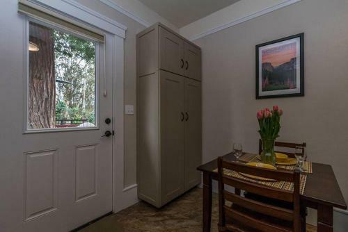 Three Trees Hollow- Charm & Comfort -cottage In Downtown Arcata