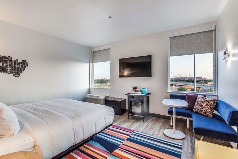 Hotel Aloft Dallas Arlington Entertainment District