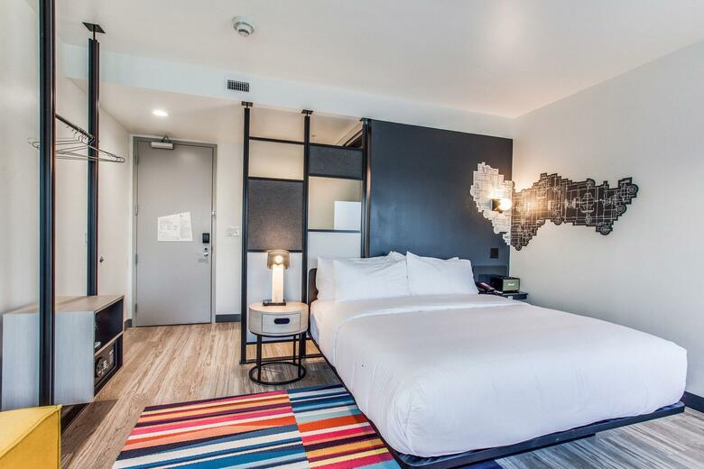 Hotel Aloft Dallas Arlington Entertainment District